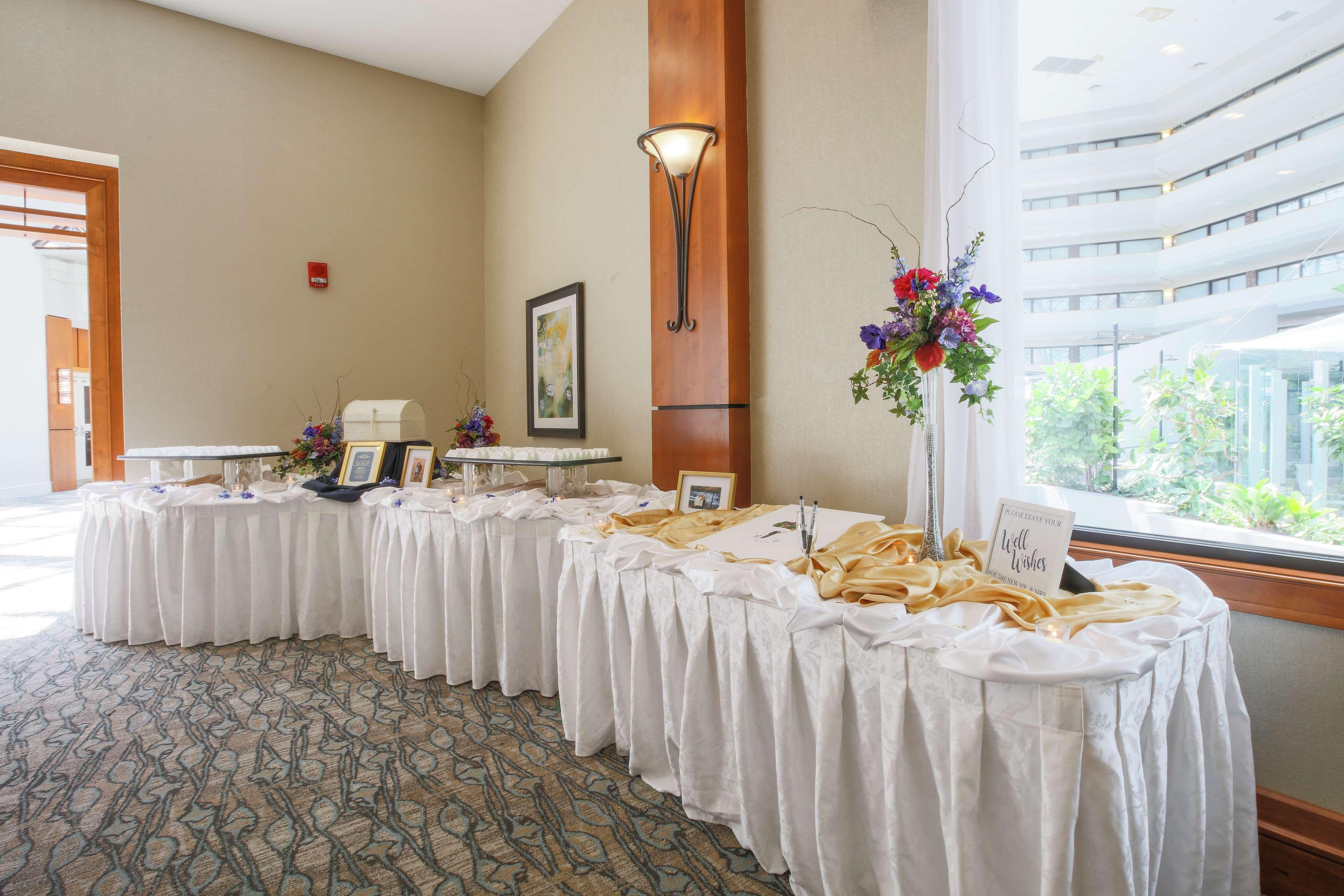 Doubletree By Hilton Rochester Henrietta Εξωτερικό φωτογραφία