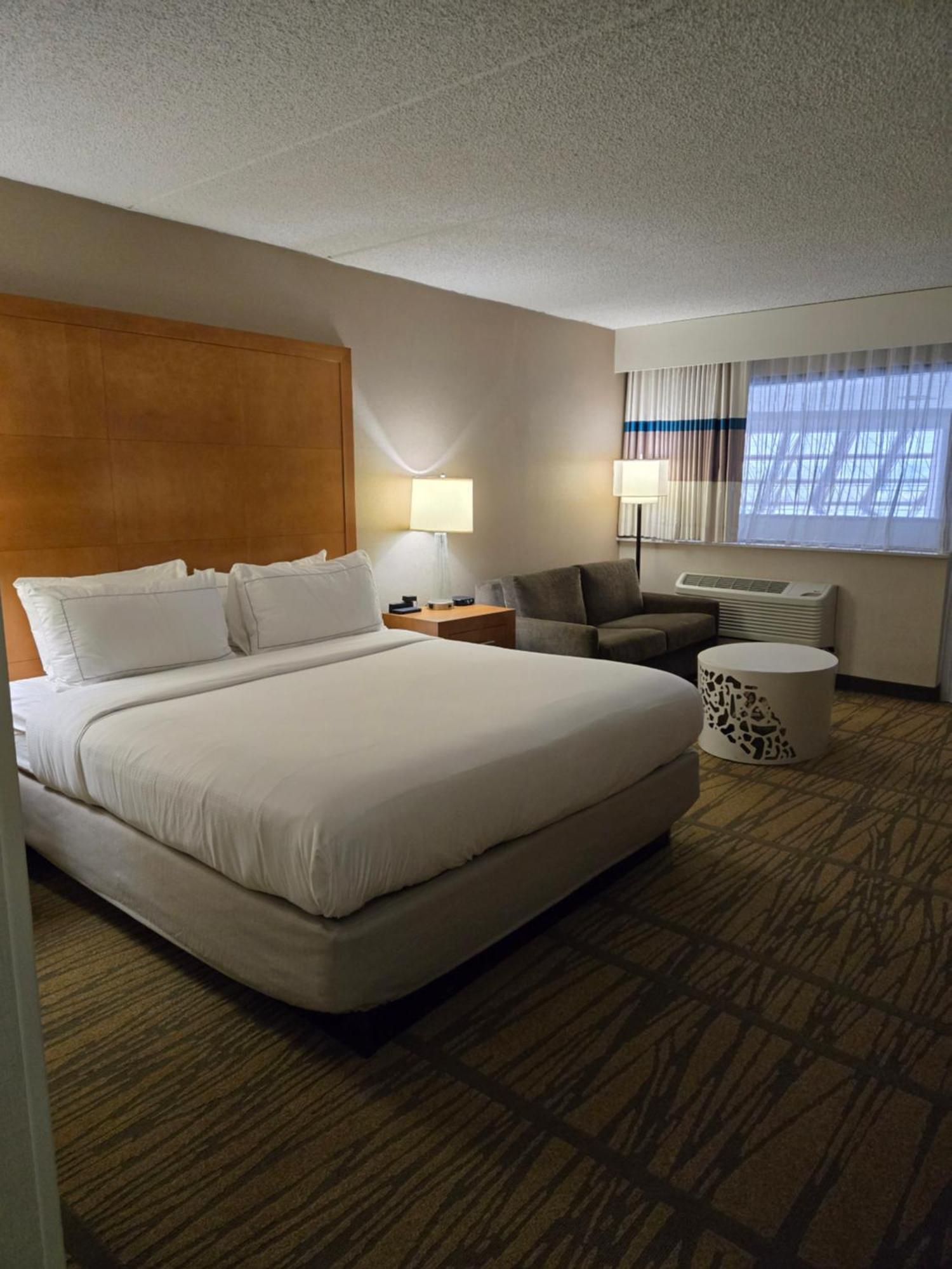 Doubletree By Hilton Rochester Henrietta Εξωτερικό φωτογραφία