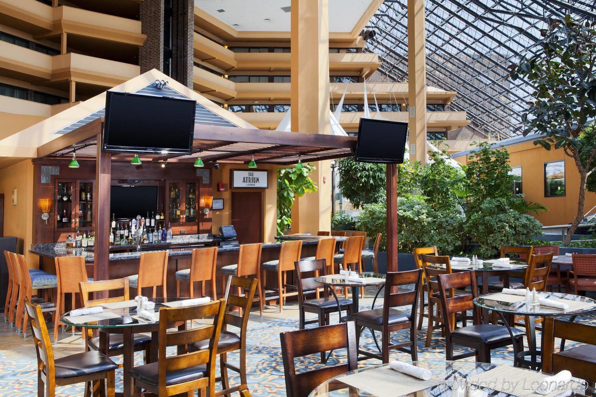 Doubletree By Hilton Rochester Henrietta Εξωτερικό φωτογραφία