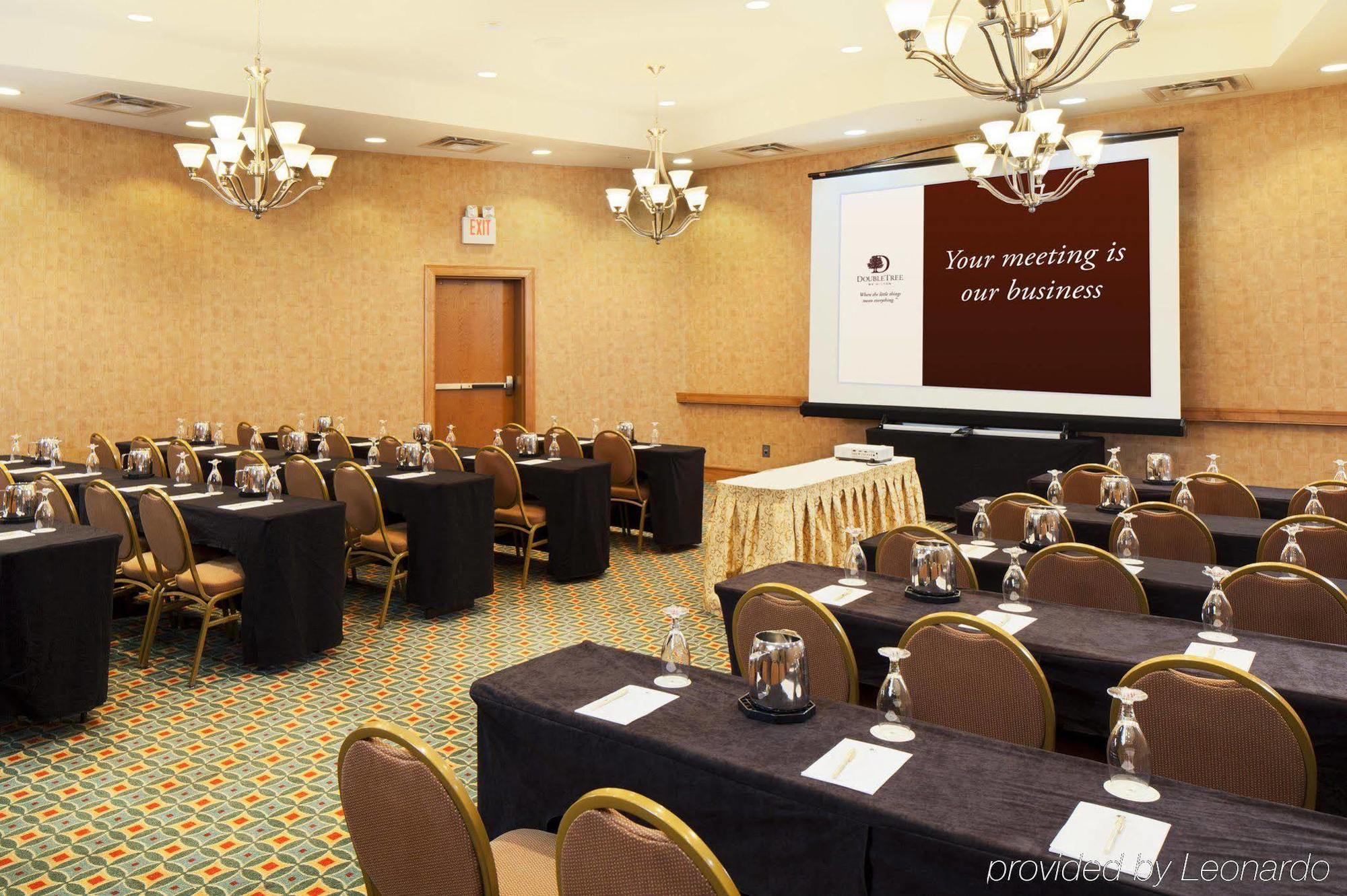 Doubletree By Hilton Rochester Henrietta Εξωτερικό φωτογραφία